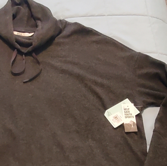 NWT DSG plush turtle neck - Picture 2 of 6